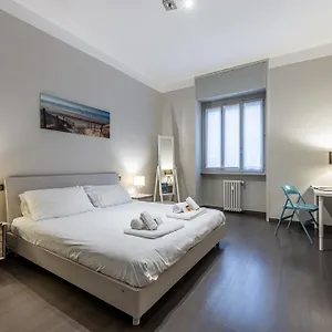 https://sant-ambrogio-flat.it-lombardy.com