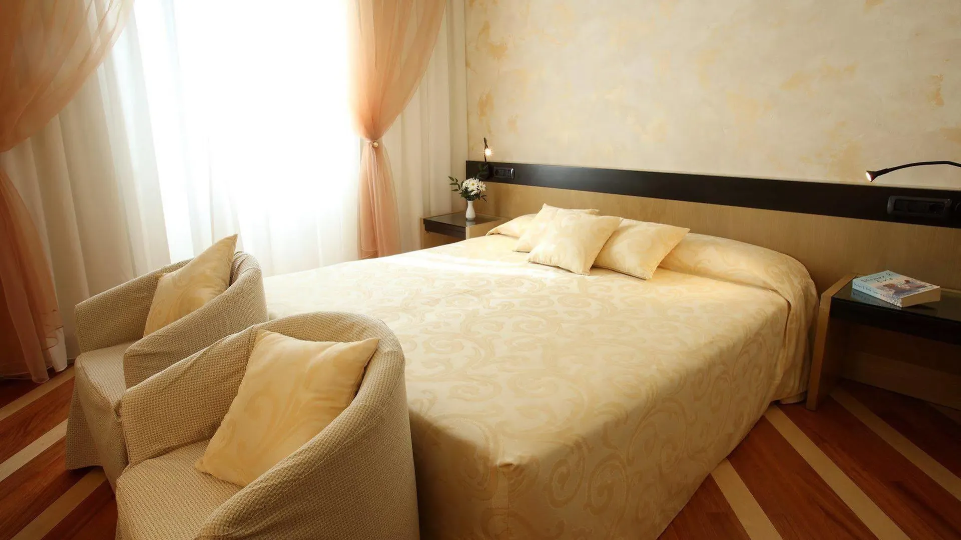 Hotel Sanpi Milano מילאנו